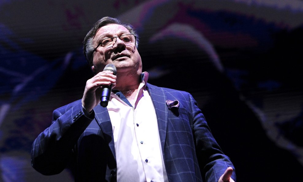 Halid Bešlić