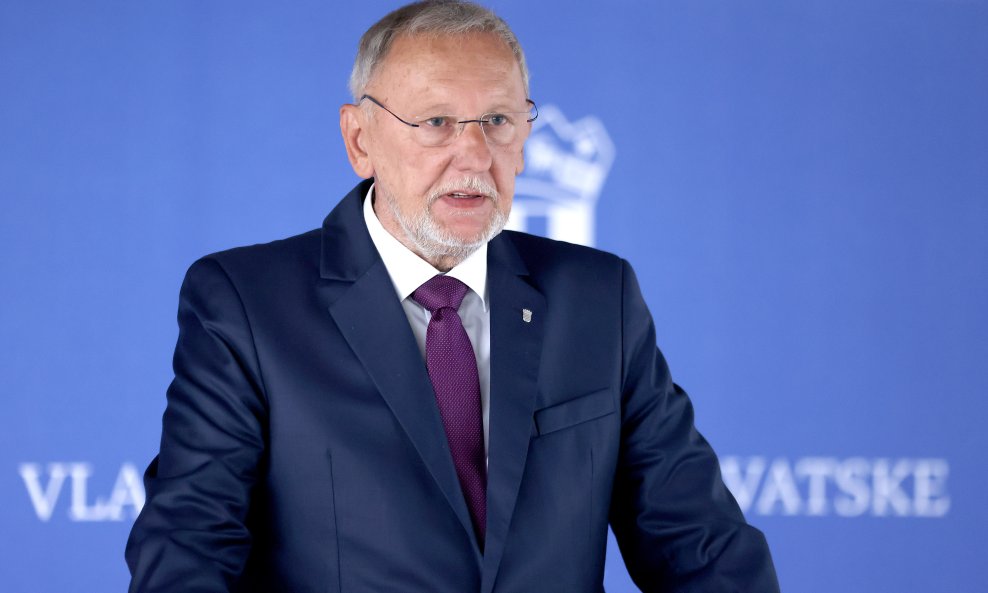 Davor Božinović