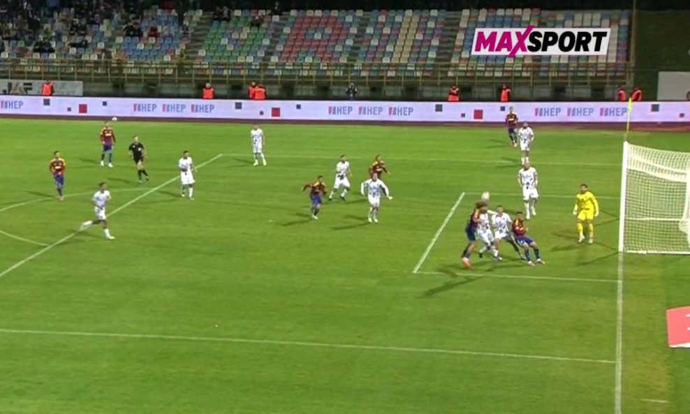 Poništen gol