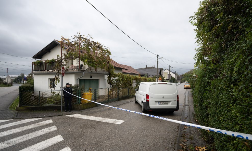 Policija obavlja očevid u Vrapču, nakon sukoba u kojem je ubijen muškarac.