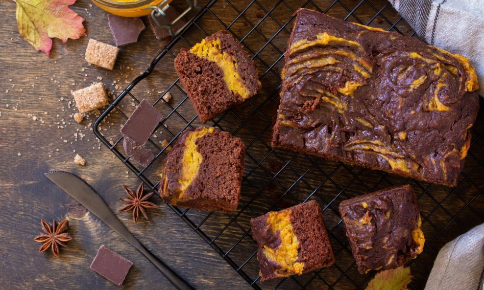 Brownie s bundevom i narančom