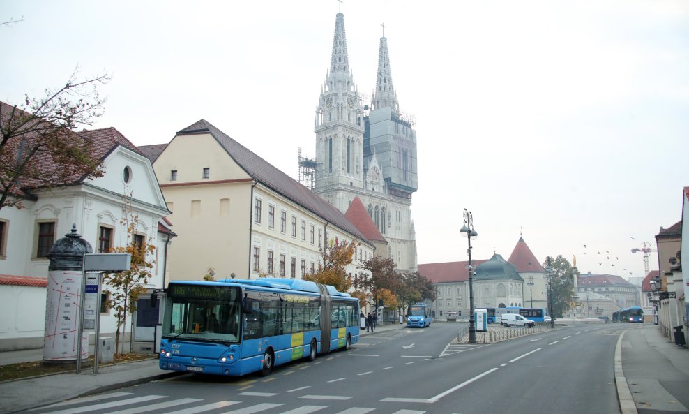 ZET-ov autobus, ilustracija