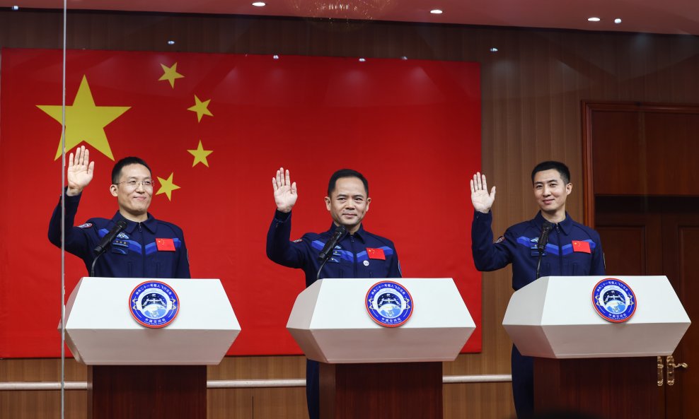 Kineski astronauti, misija Shenzhou-21