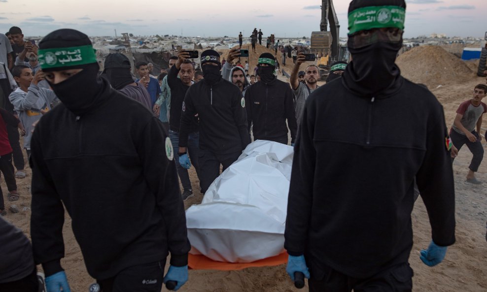 Hamas i dalje traga za tijelima mrtvih talaca