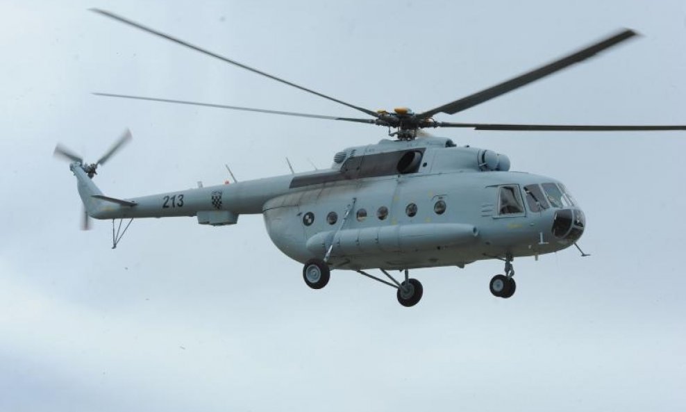 helikopter MI-8