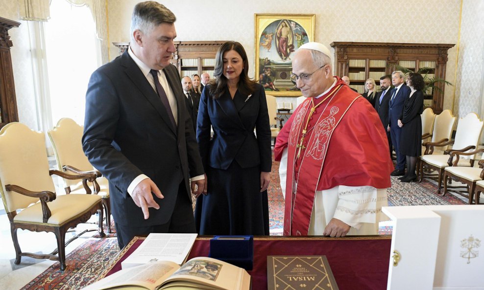 Sanja Musić Milanović i Zoran Milanović kod pape Lava XIV.