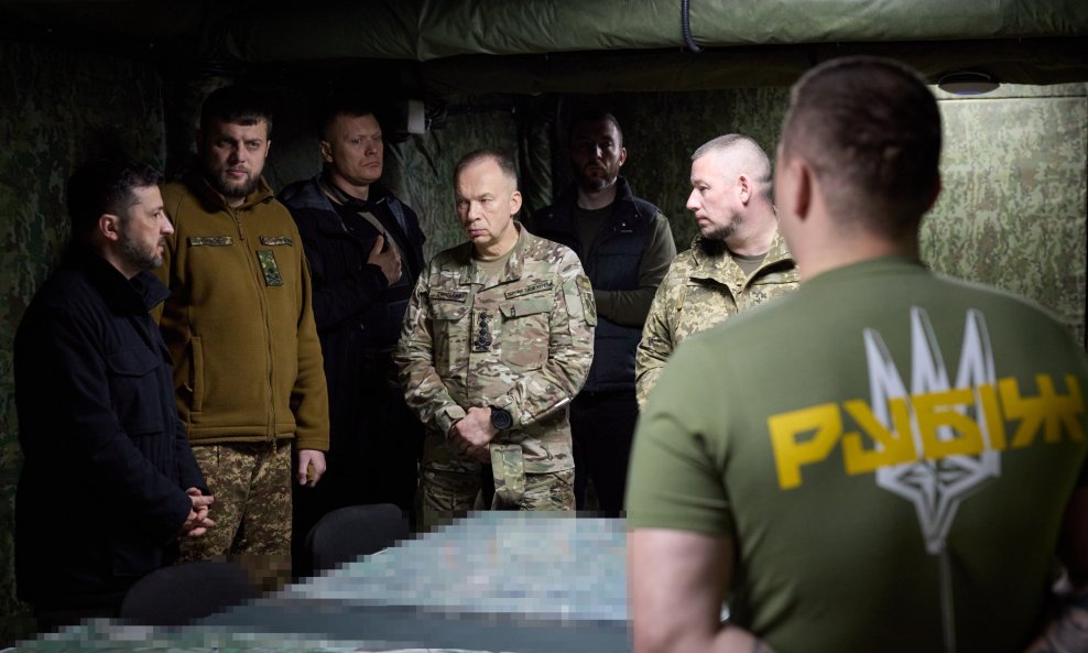 Volodimir Zelenski u posjetu trupama kod Pokrovska