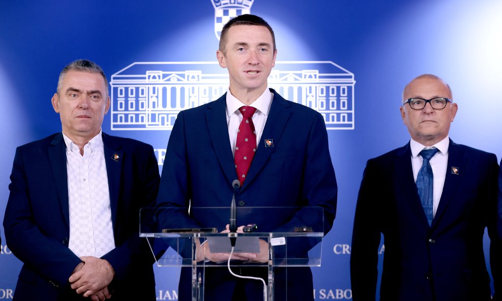 Stipo Mlinarić, Ivan Penava, Tomislav Josić