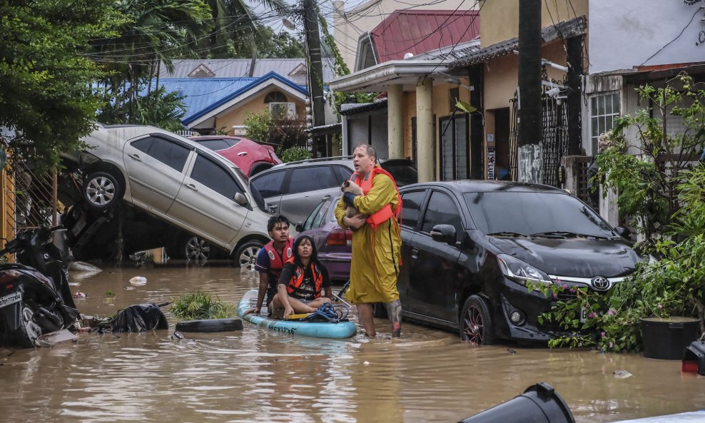 Posljedice prošlog tajfuna na Filipinima