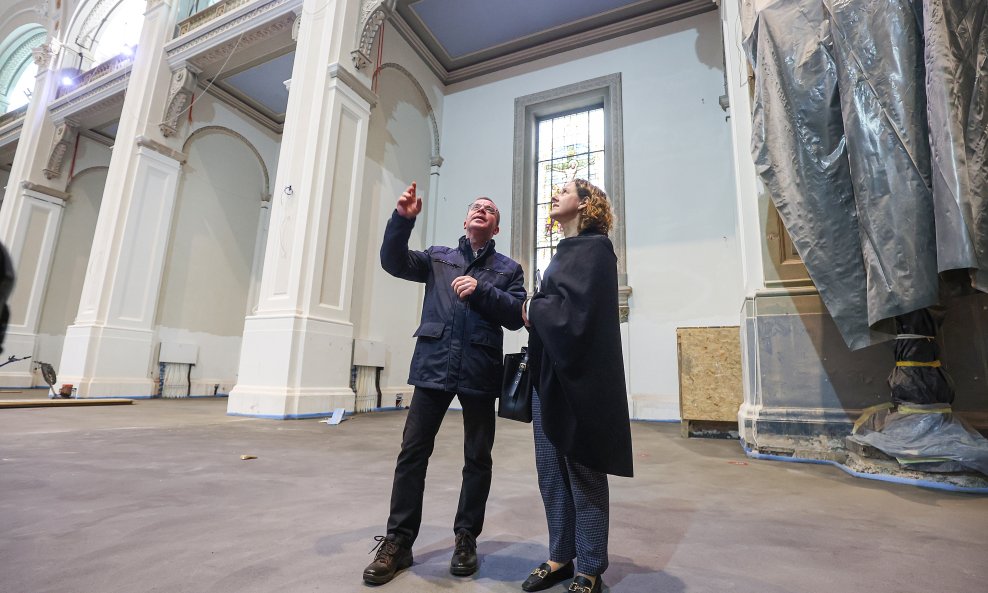 Ministrica Nina Obuljen Koržinek obišla je radove na Bazilici Presvetog Srca Isusova.