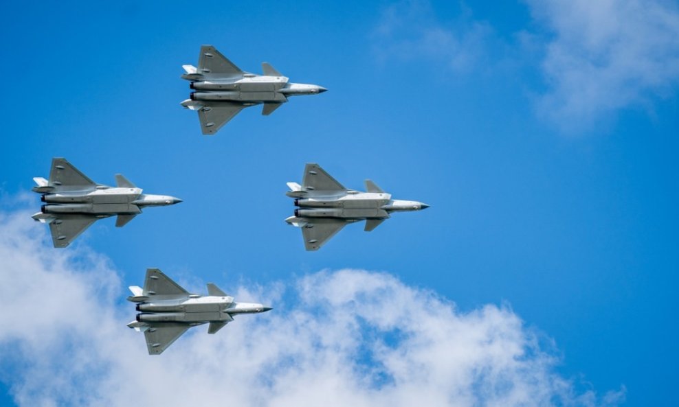 Kineski vojni avioni, ilustracija