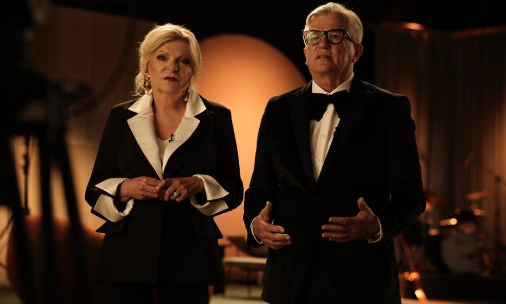 Serijal kombinira dokumentarne i studijske segmente u kojima će Ogresta i Merlić razgovarati s nizom istaknutih gostiju