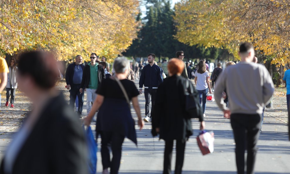 Svaki peti građanin ima drugi posao (ilustracija)