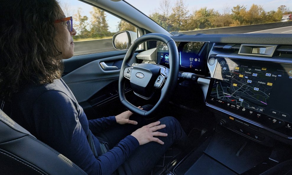 Ford BlueCruise: Tehnologija vožnje bez upotrebe ruku na autocesti