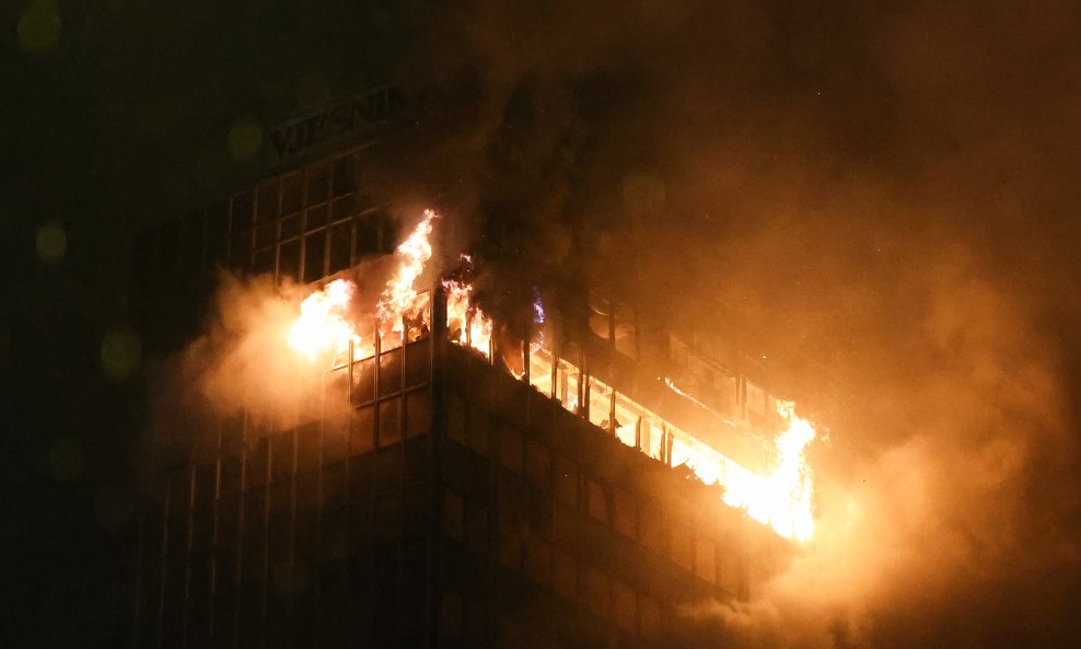 Požar u Vjesnikovu neboderu