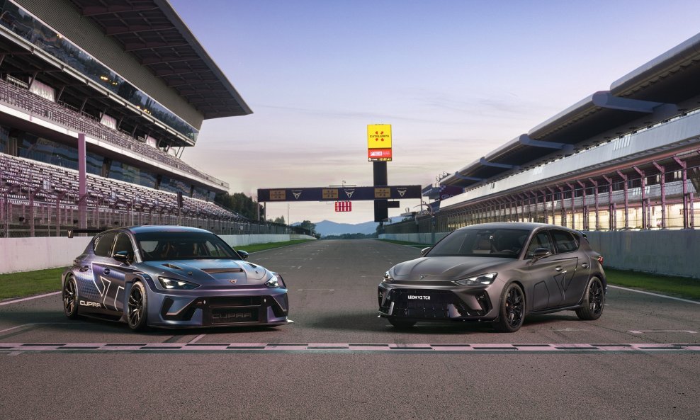 Cupra Leon VZ TCR i Cupra Leon VZ (desno)