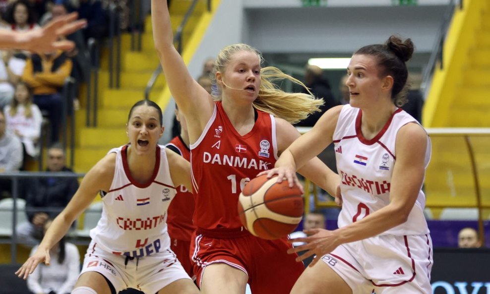 Hrvatska ženska košarkaška reprezentacija