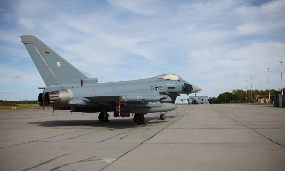 Vojni zrakoplov Eurofighter