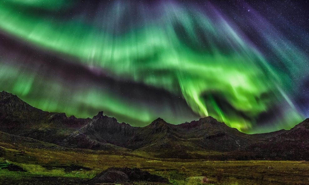 Ilustracija - aurora borealis