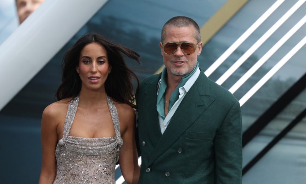 Ines de Ramon i Brad Pitt