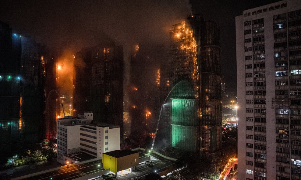 Požar u Hong Kongu