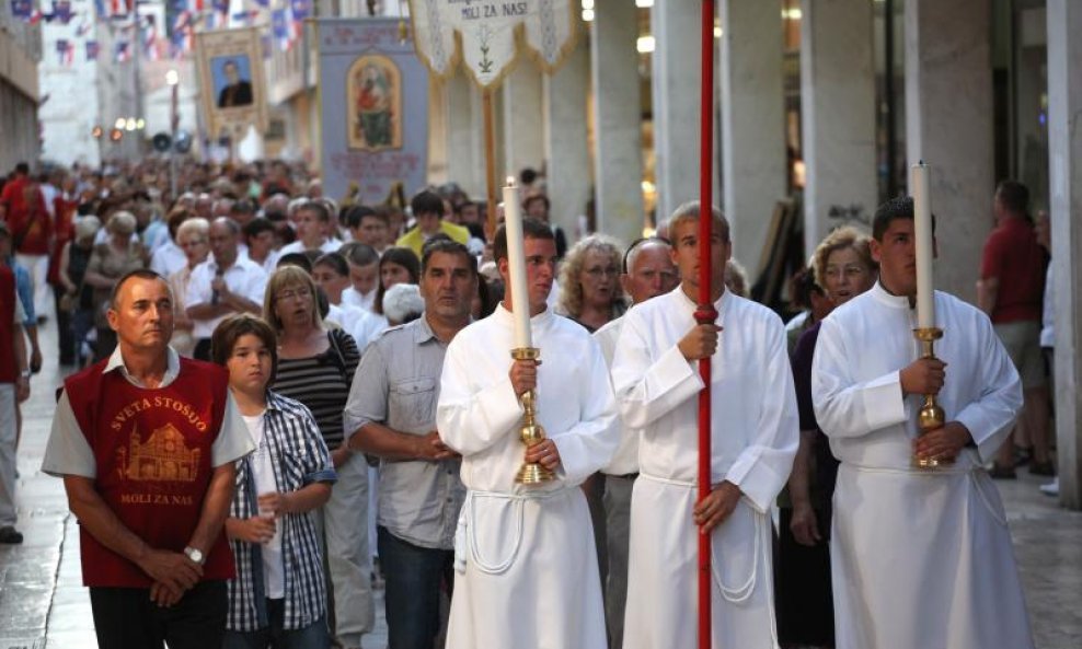 tjelovo procesija