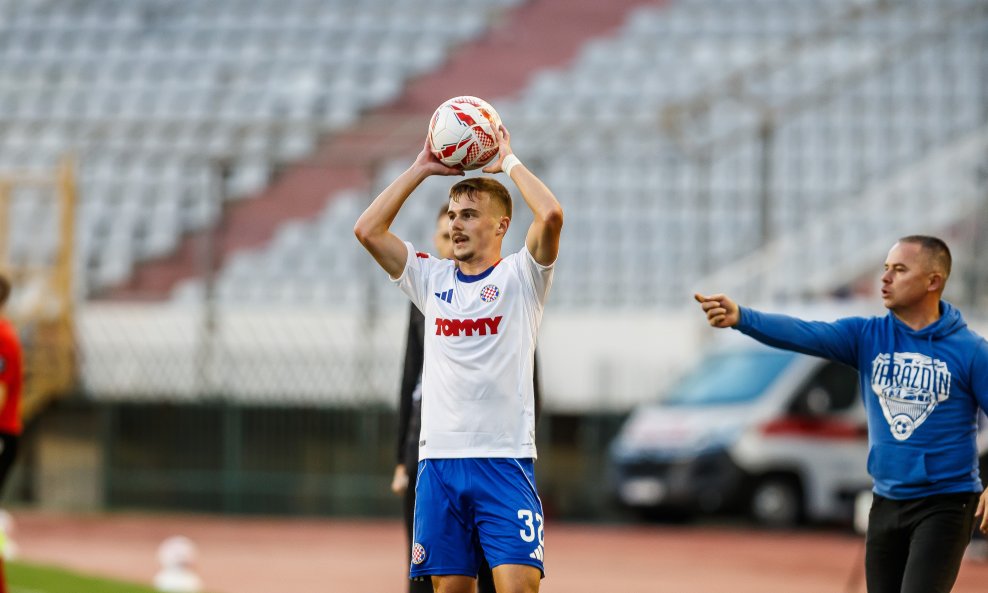 Hajduk - Varaždin
