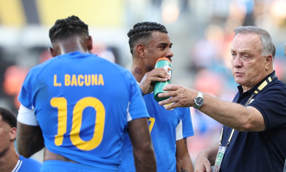 Dick Advocaat i Curacao