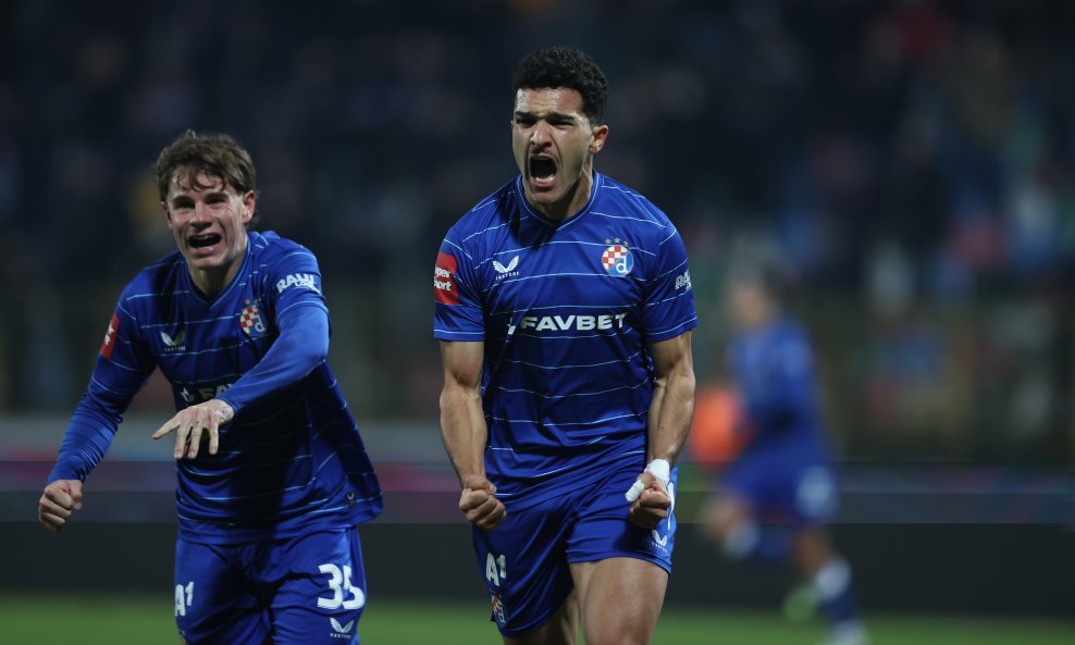 Noa Mikić (lijevo) i Monsef Bakrar