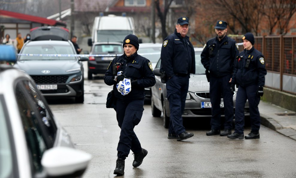 Policija obavlja očevid nakon pucnjave i ubojstva u Međimurju.
