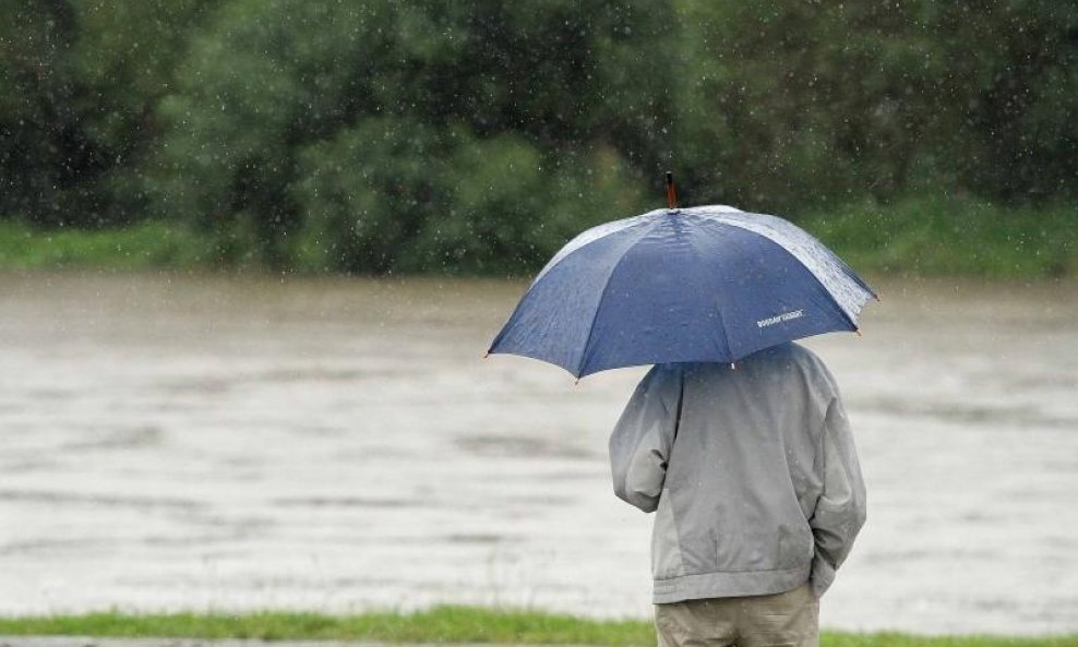  Vodostaj Mure u porastu, nema opasnosti od poplave (4)