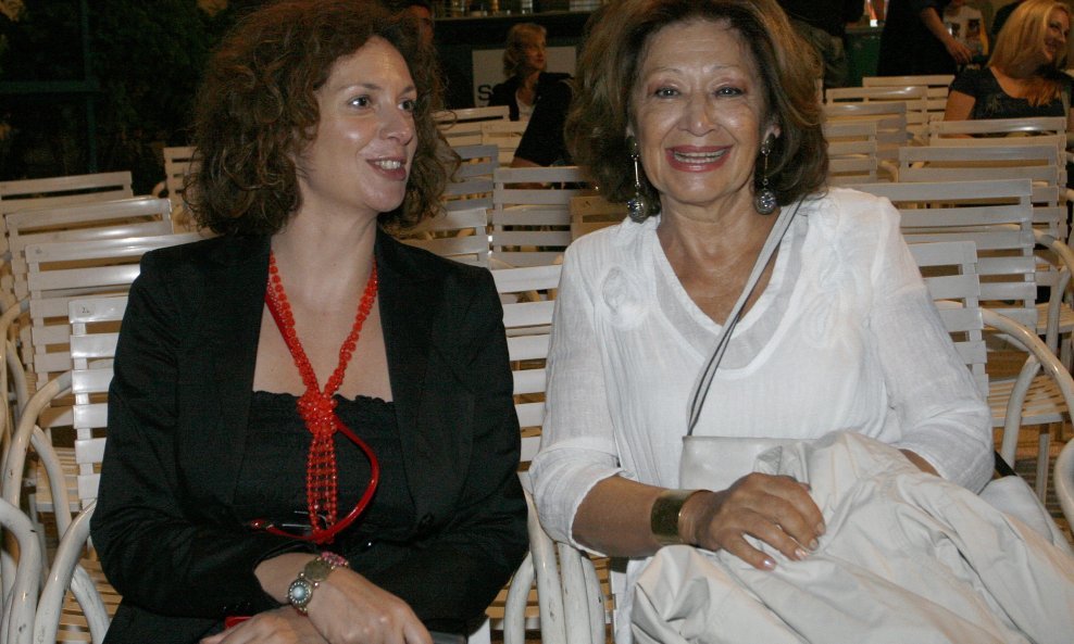 Nina Violić i Ana Karić