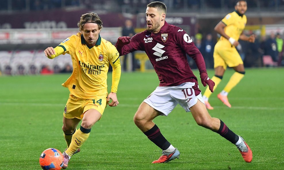 Luka Modrić vs. Nikola Vlašić