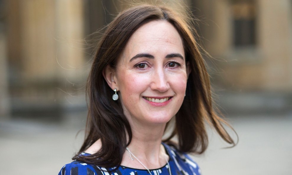 Njezine su knjige prodane u više od 50 milijuna primjeraka, objavljene u više od 60 zemalja i prevedene na više od 40 jezika