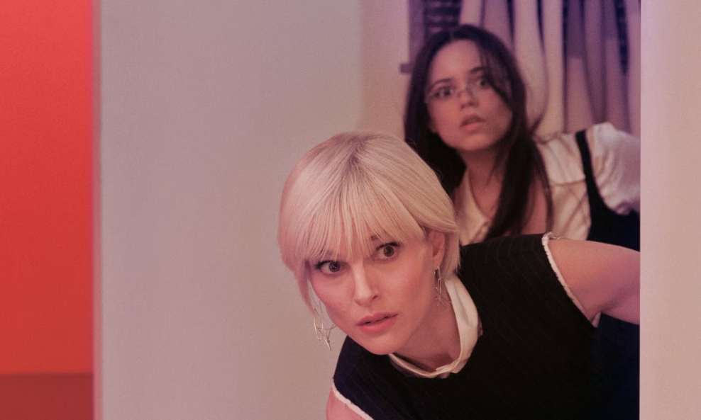 Charli XCX ove će se godine pojaviti u čak tri nova naslova, jedan od kojih je mračno-komična triler-drama 'The Gallerist' u kojoj glumi uz Natalie Portman