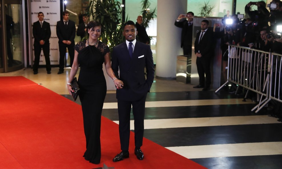 Samuel Eto'o sa suprugom