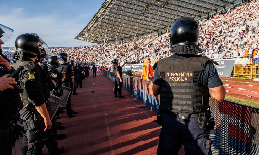 Interventna policija Poljud (arhiva)