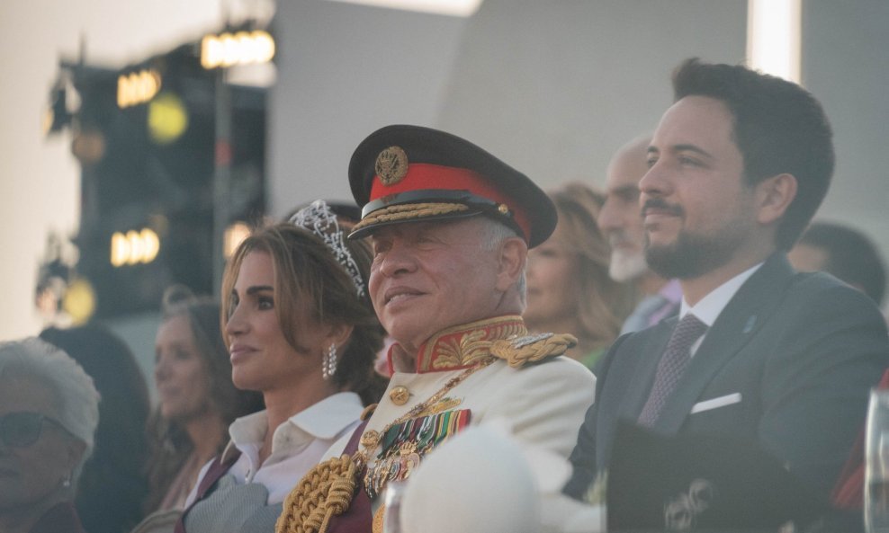 Kraljica Rania, kralj Abdullah i princ Hussein