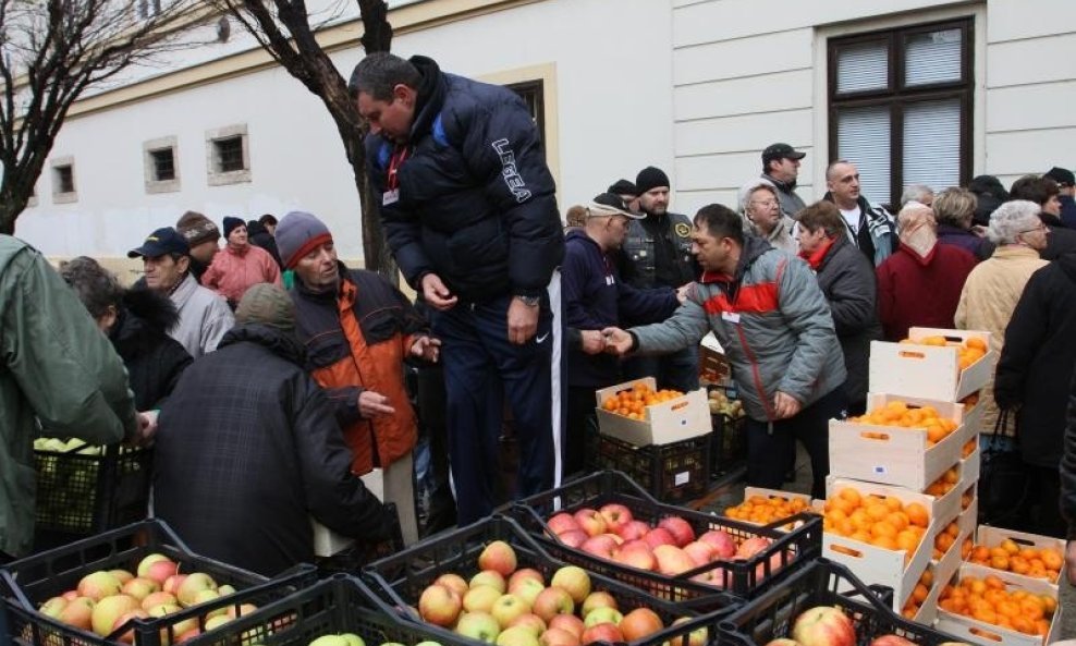 VOĆE DONACIJE