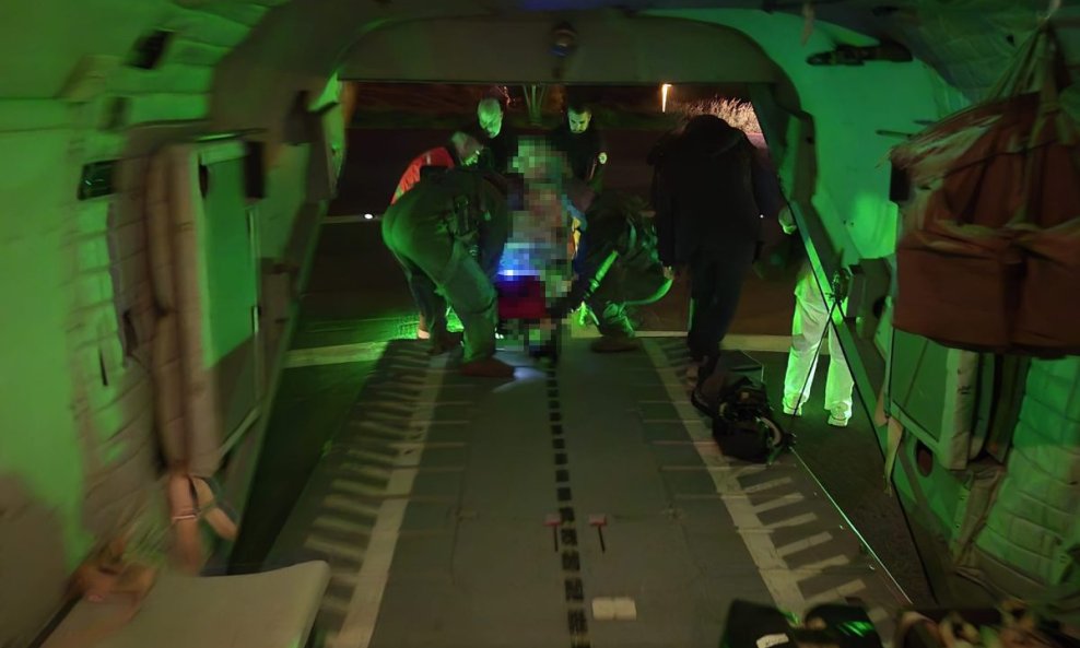 Bebe su hitno i sigurno prevezene u Split