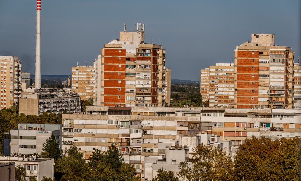 Stanovnici istočnog dijela Zagreba jutros su se nemalo iznenadili kada su se probudili uz hladne radijatore