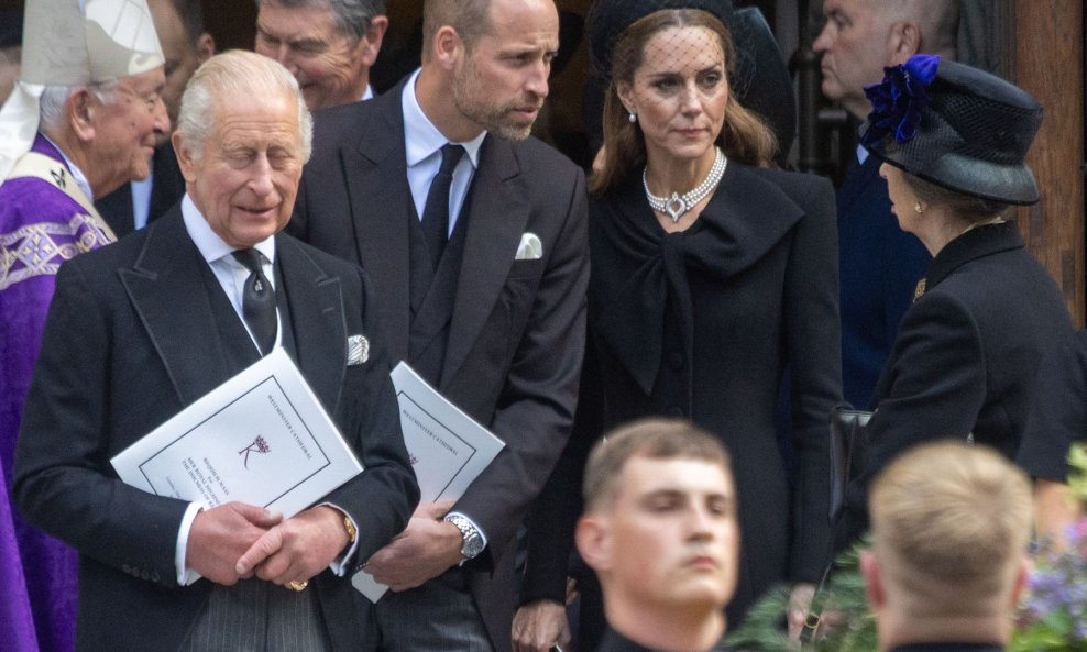 Kralj Charles, princ Wlliam i Kate Middleton