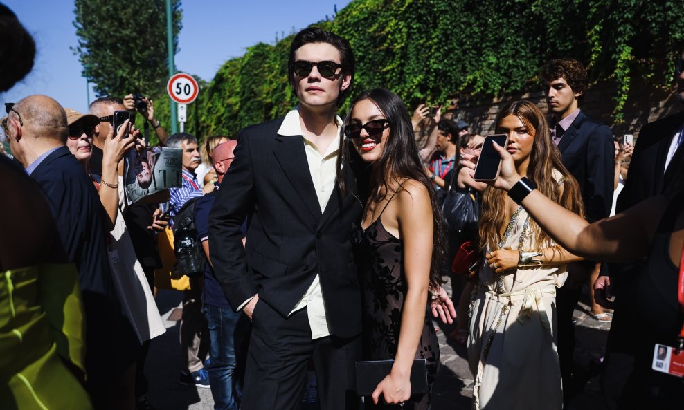 Louis Partridge i Olivia Rodrigo