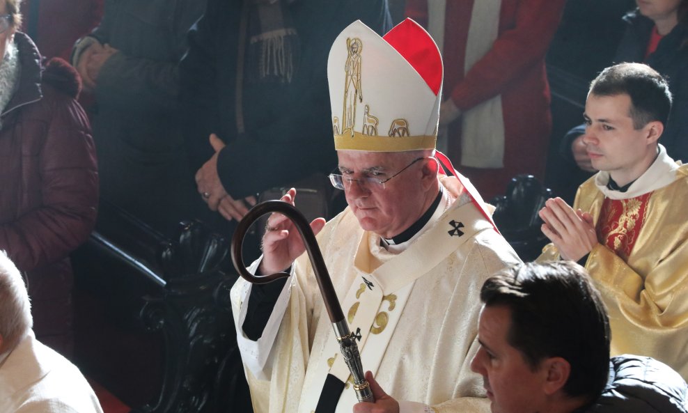 Riječki nadbiskup Mate Uzinić