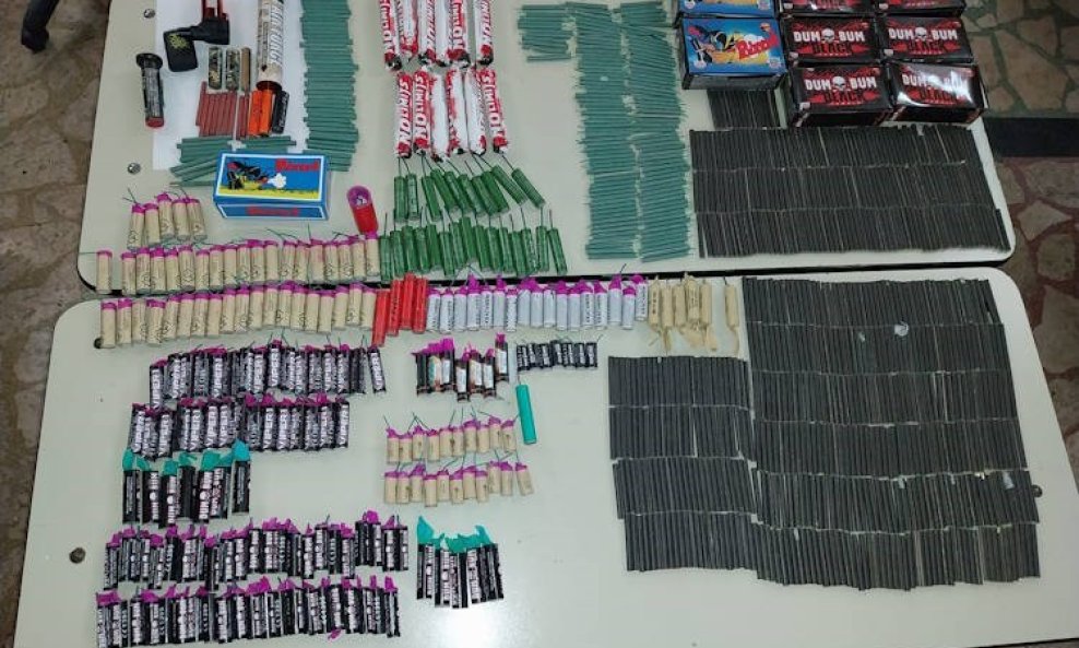 Kod maloljetnika pronađena nedozvoljena pirotehnika