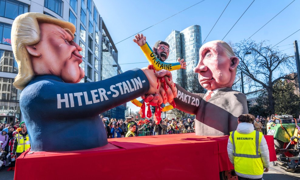 Njemačkog kipara je Rusija tužila zbog ismijavanja Putina