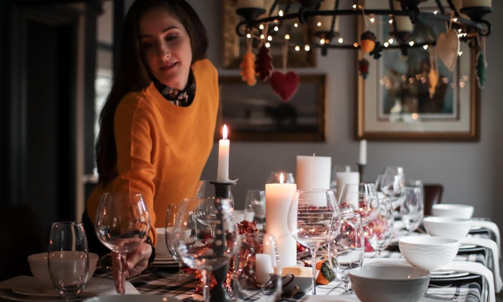 Kako ukloniti mrlje od voska?