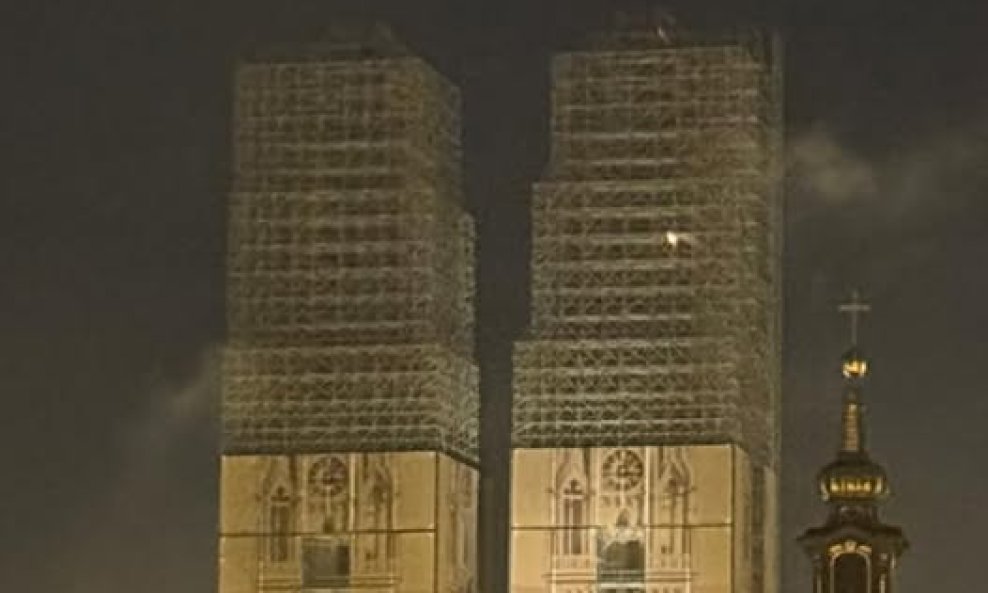 Lampion na zagrebačkoj katedrali