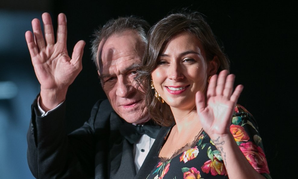 Tommy Lee Jones i Victoria Jones