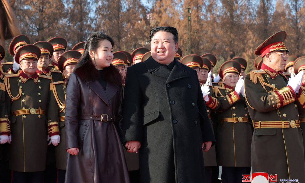 Kim Jong-un sa sestrom